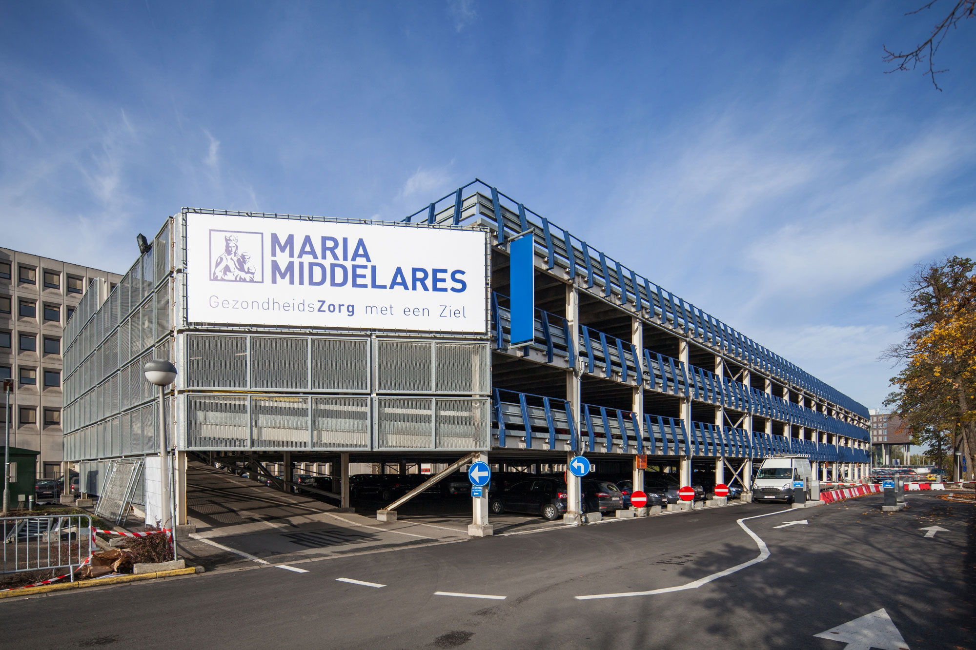 az_maria_middelares_outdoor_signalisatie