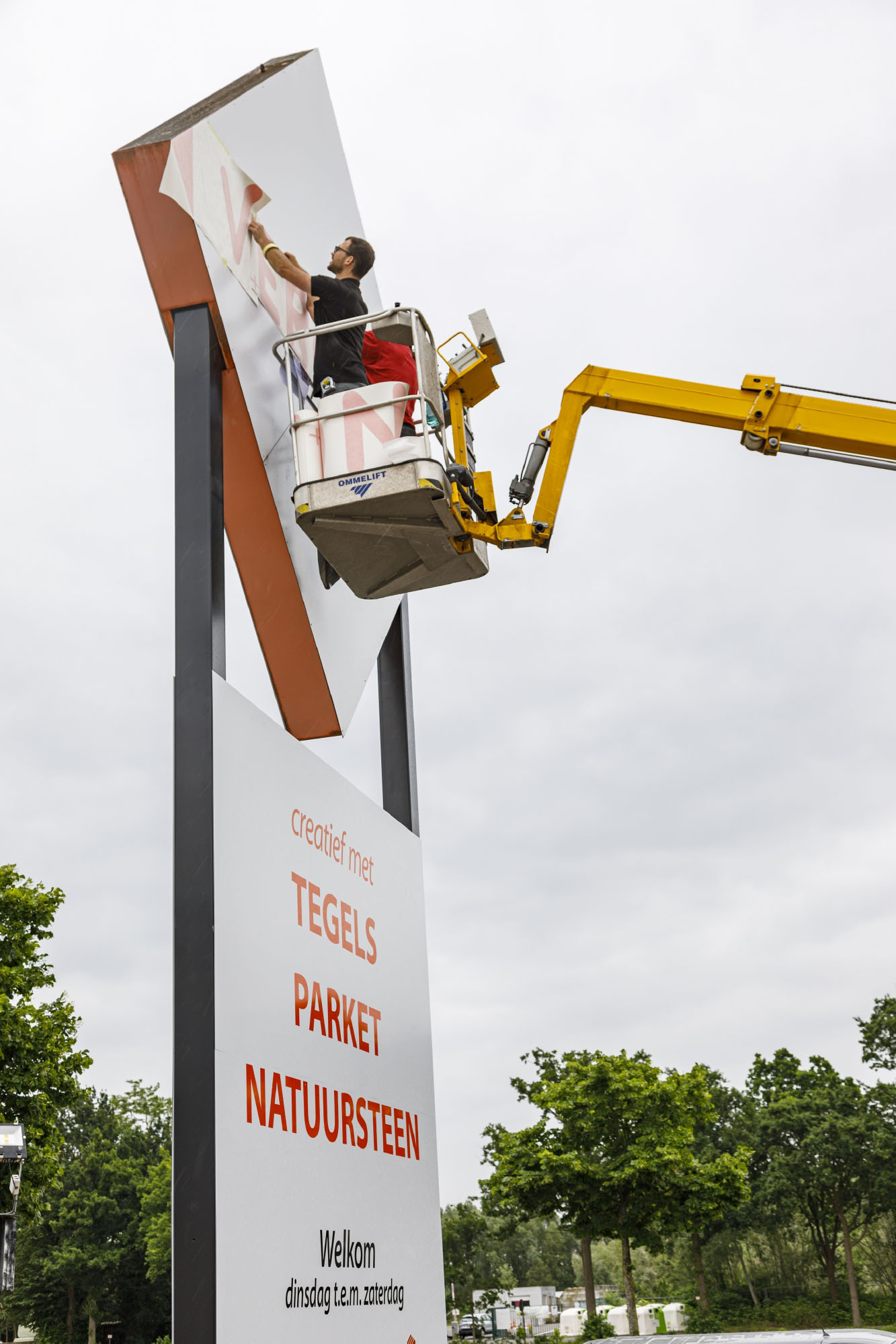 Veronove - Outdoor signalisatie en gevelletters