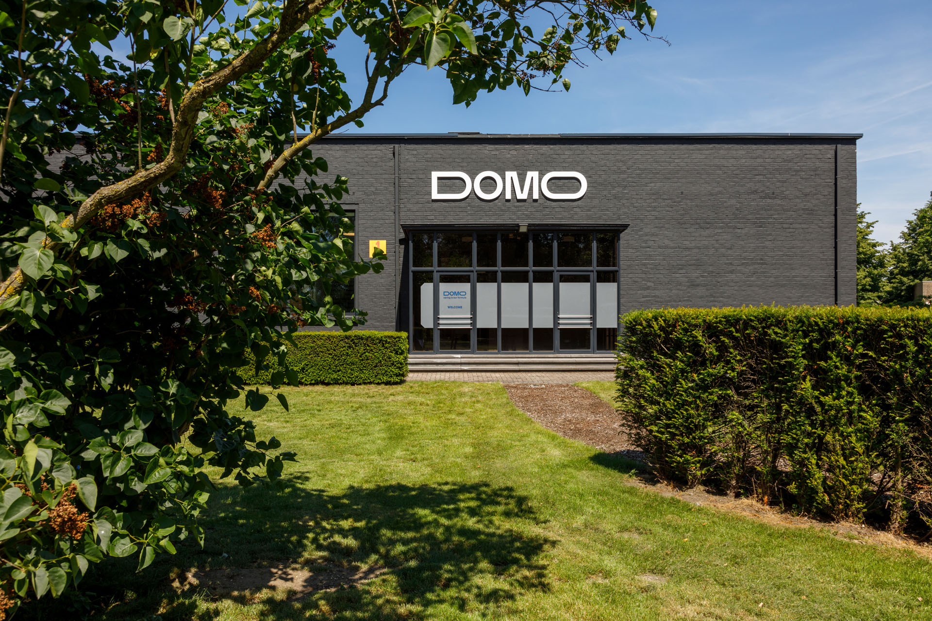 DOMO CHEMICALS - outdoor signalisatie met doosletters