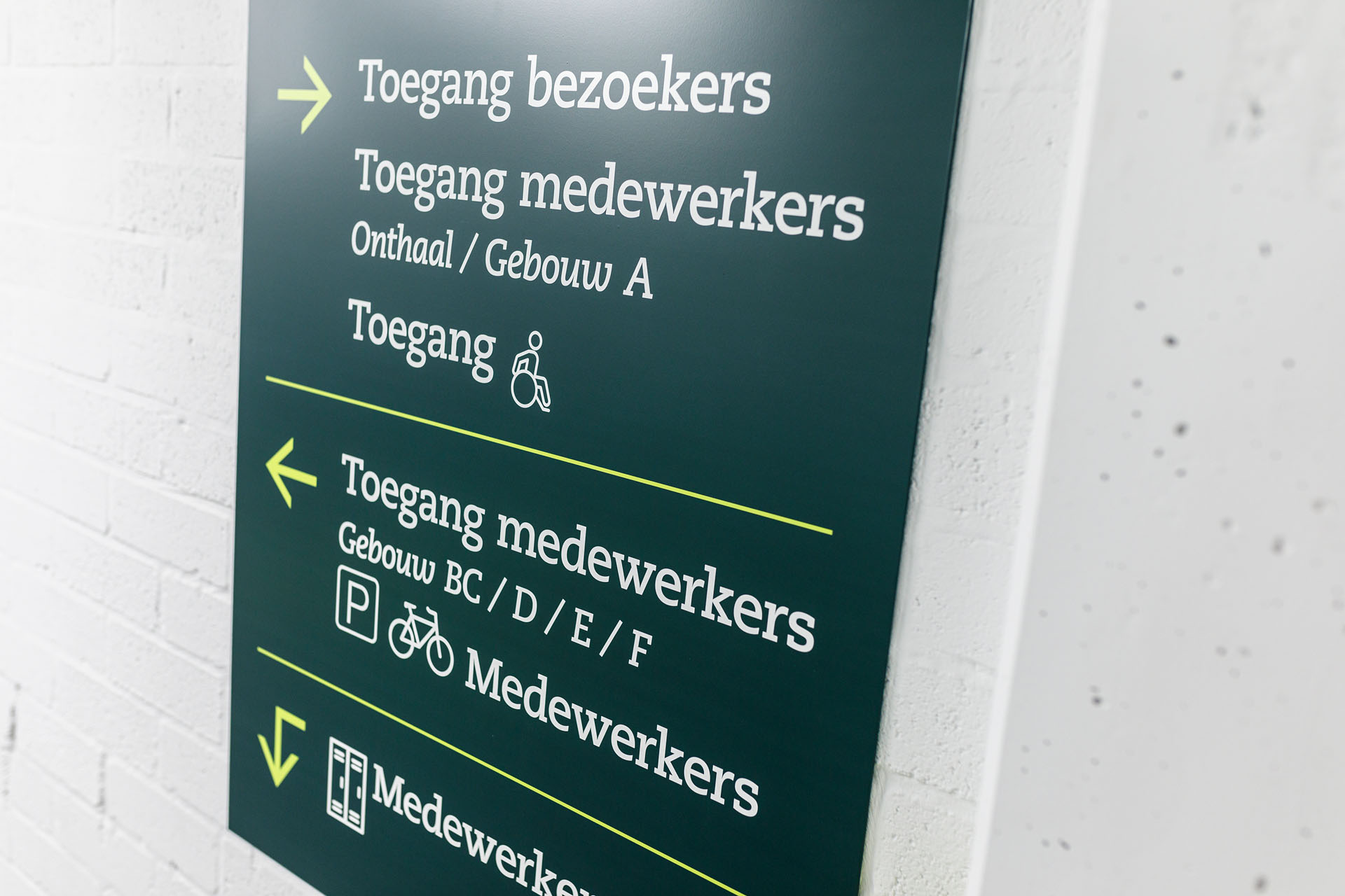 Argenta hoofdkantoor parkeergarage - parkingsignalisatie