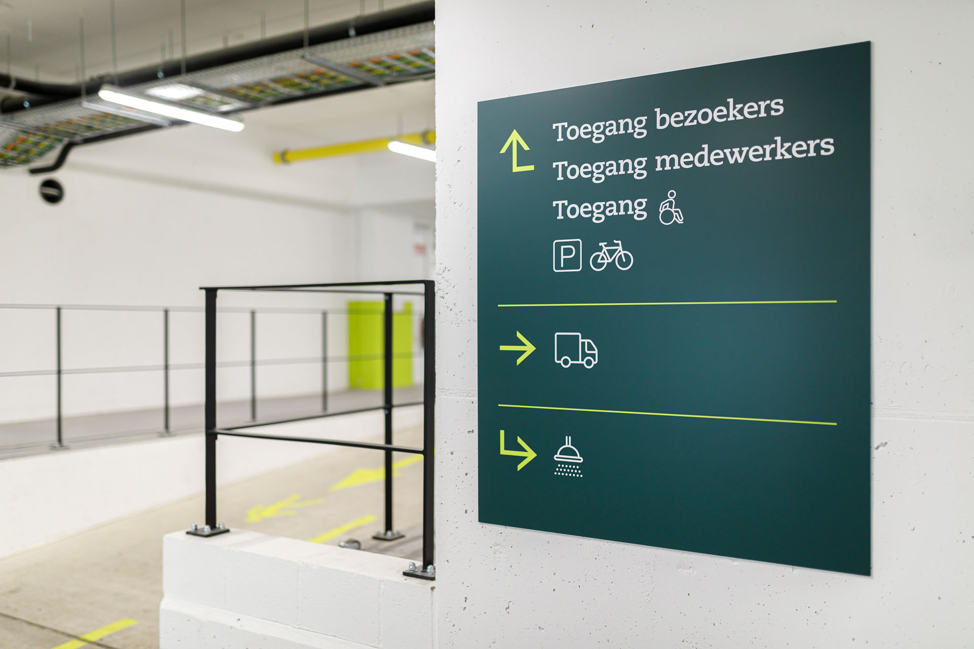 Argenta hoofdkantoor parkeergarage - parkingsignalisatie