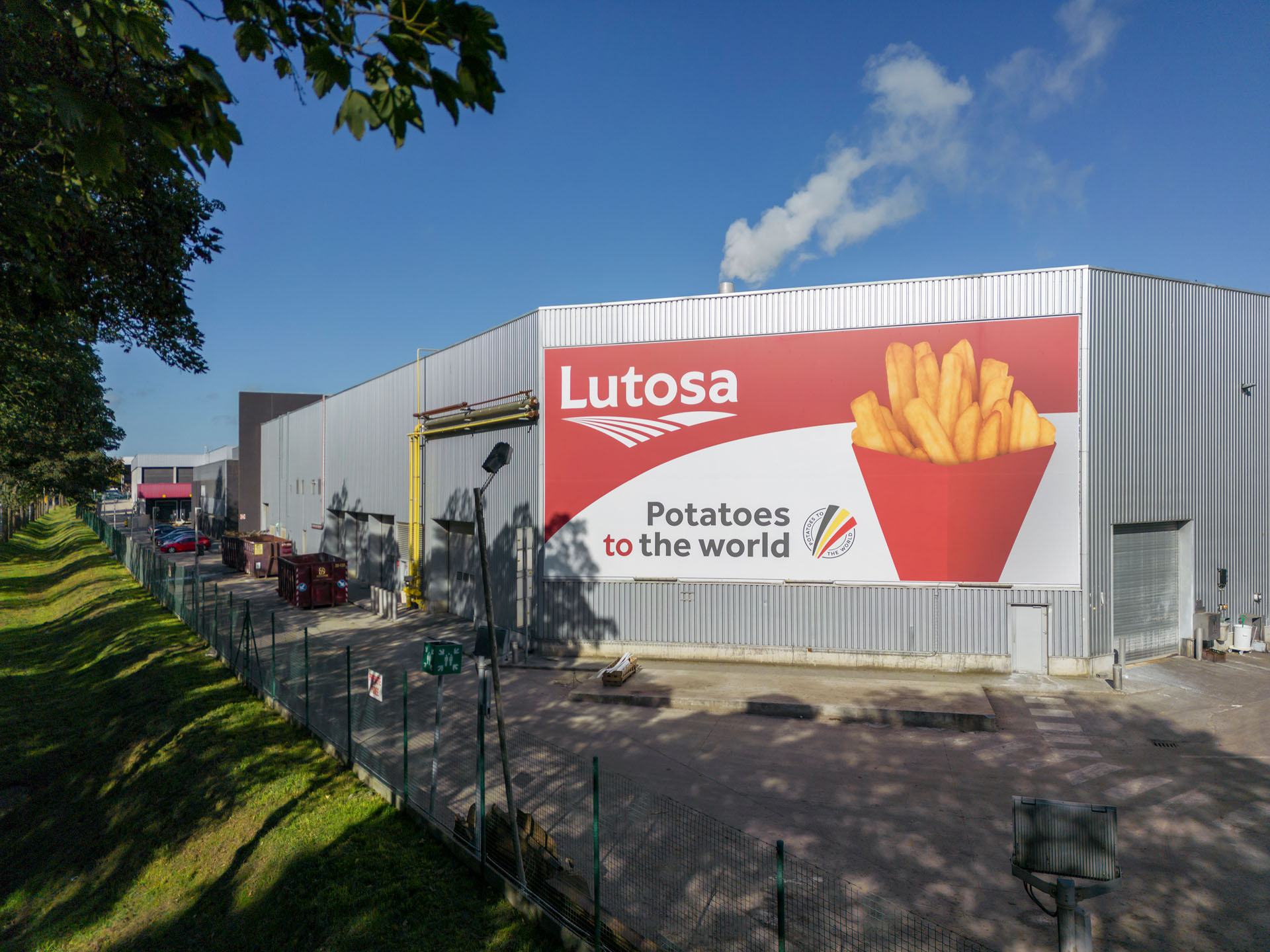 Lutosa Leuze- rebranding outdoor signalisatie