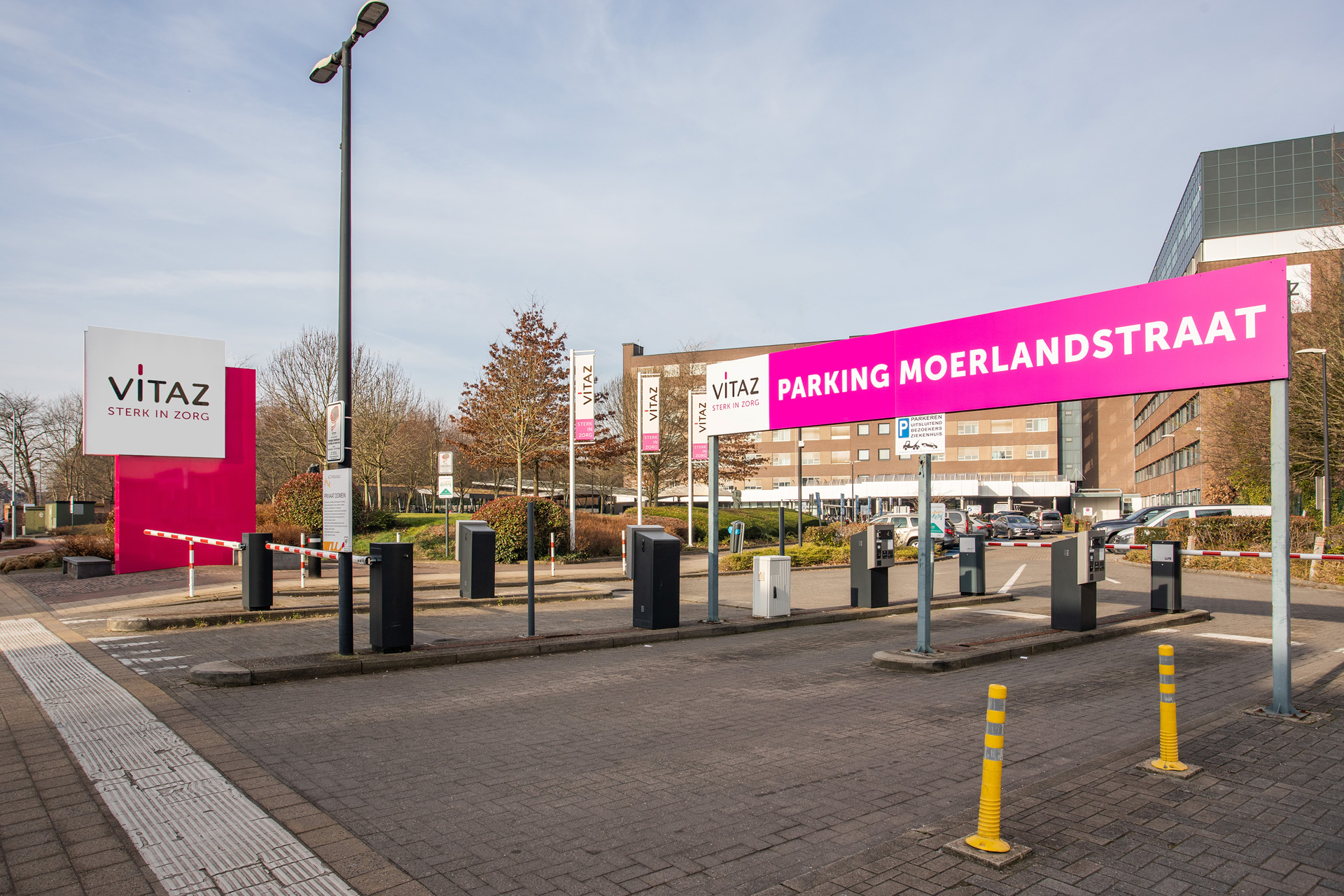 VITAZ sterk in zorg - Rebranding outdoor signalisatie