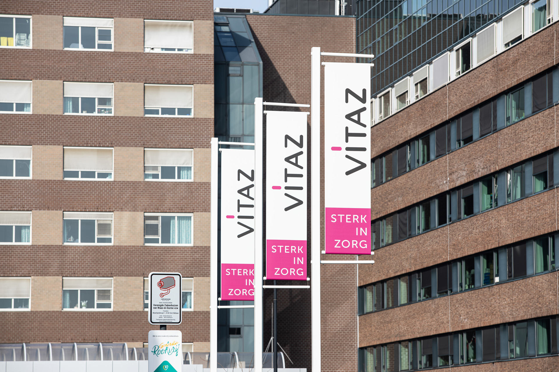 VITAZ sterk in zorg - Rebranding outdoor signalisatie