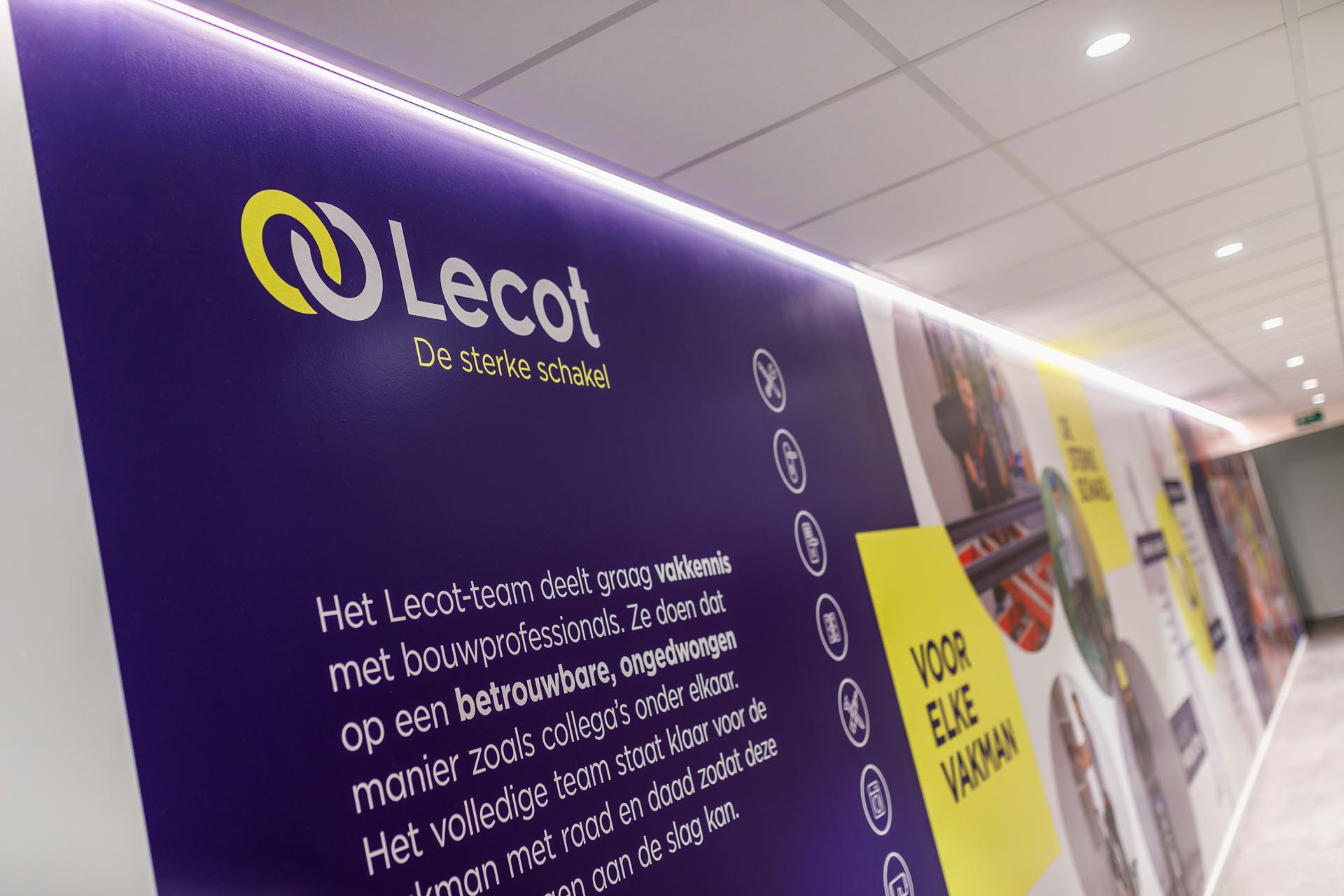 Lecot - corporate XL-wallprint